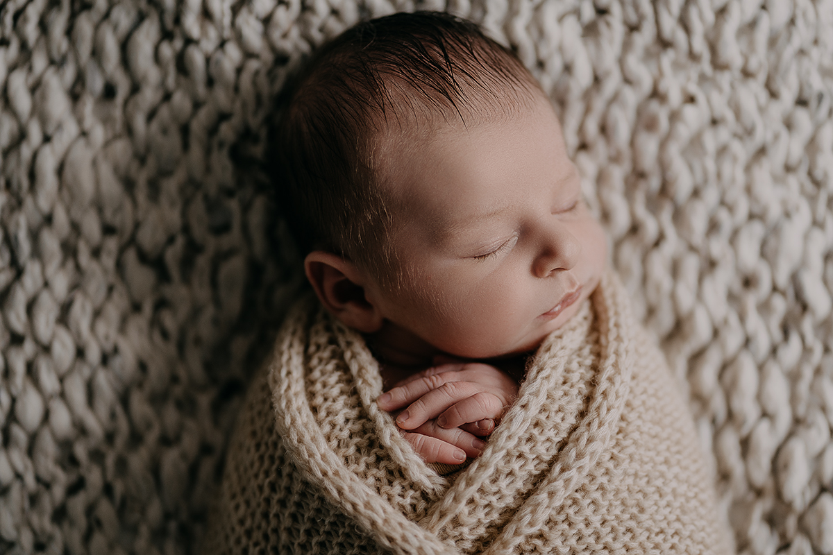 lichtperle-fotografie-neugeborenen-homeshooting-dresden